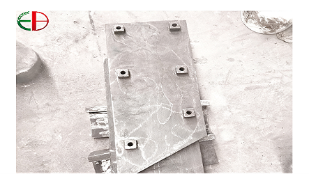 镍硬衬板：耐磨领域的性能革新者，为工业生产降本增效