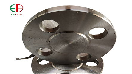​​碳钢法兰品类科普 盲板对焊平焊法兰锻打法兰盘