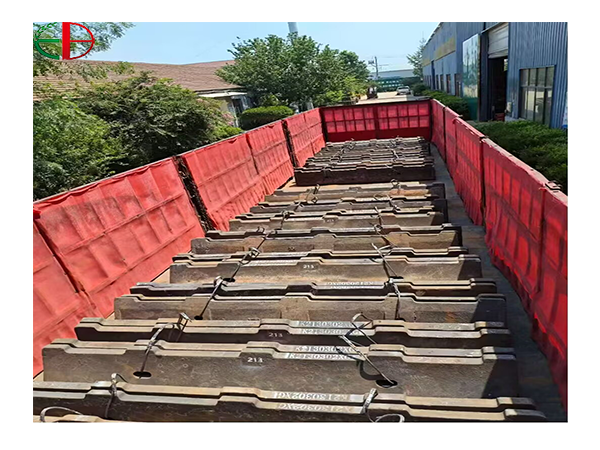 厂家供应球磨机衬板高锰合金钢磨机衬板高铬复合耐磨衬板